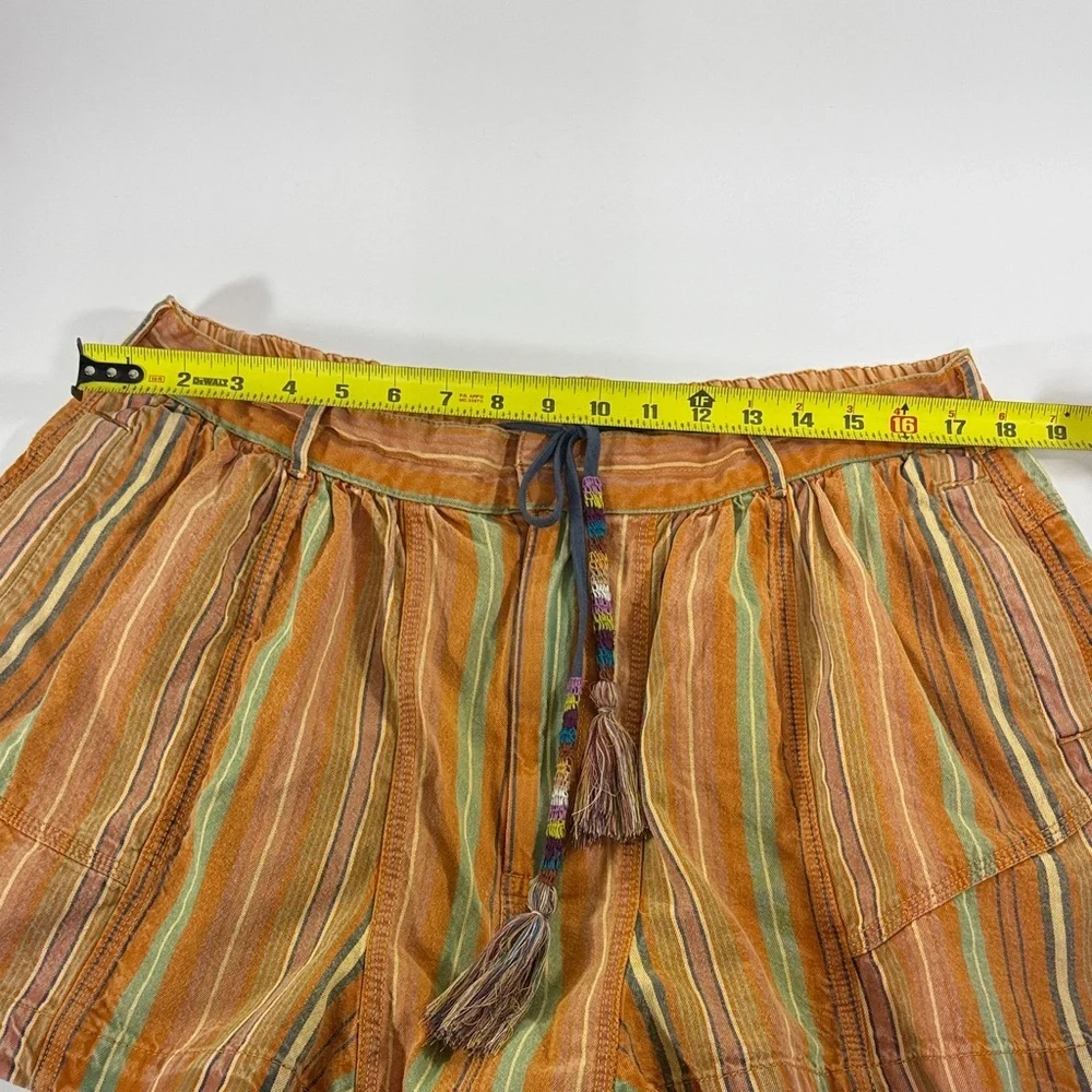 Free People RARE Multicolor Striped Women's Shorts Size L - Picture 5 of 6